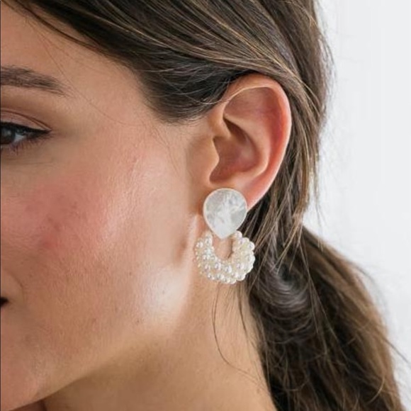 Bridal Earrings - Pearl - Picture 2 of 3